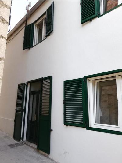 Duplex apartment in the center of Jelsa, Hvar