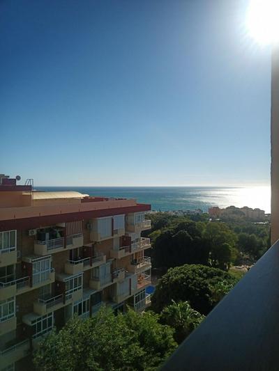 SWEET HOME BENALMADENA Estudio para NO FUMADORES con vistas al mar y excelente conexion wifi con piscinas de temporada estival Non smoking studio with sea 