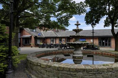 Holiday Inn - Manchester - Oldham by IHG