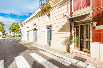 Cod 278 al centro del paese