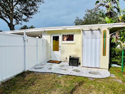 Close to beaches with hot tub and large garden