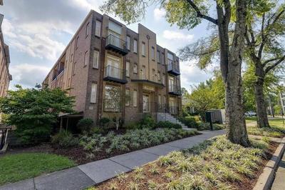3-Story West End Condo | Free Garage Parking | Near Vanderbilt Medical