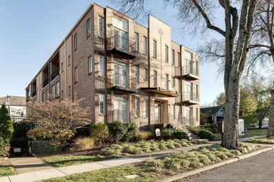 The Johnny Cash Suite - Music Row District - Free Garage Parking - King Bed