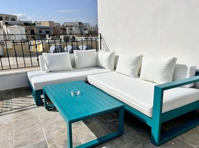 Beautiful 4-Bedroom Townhouse in Sliema