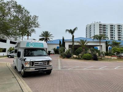 5 Star Resort 6th fl 2BR 2 BATH King Suite Shuttle Pools Family