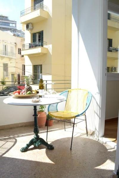 SUNNY QUIET APATMENT AT LYCABETOUS
