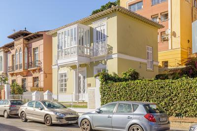 Bright Classic House Near La Malagueta REMS