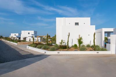 Seastar Villa Large Pool & Jacuzzi Retreat
