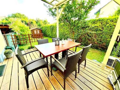 Schöne Wohnung mit eigenen Eingang und Terrasse