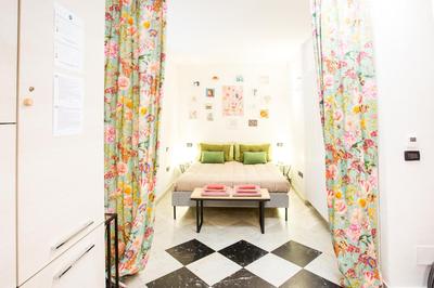 GuestHost - Modern Apartment near the Central Station!