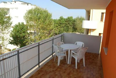 Welcoming apartment with balcony near the beach
