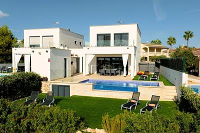 Villa Corb Mari II by Sealand Villas