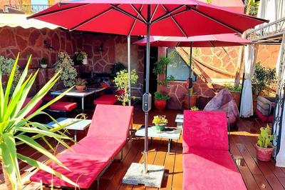 Appartement avec jacuzzi sur une terrasse privée