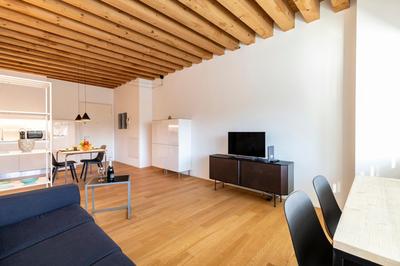 Mel House