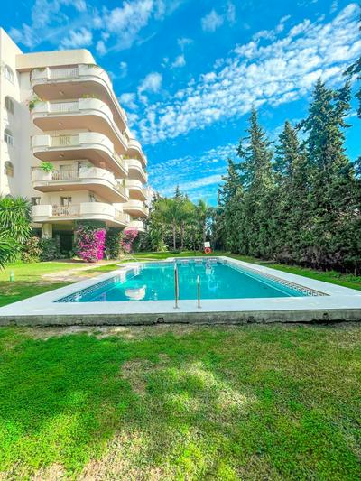 Great Puerto Banús apartment
