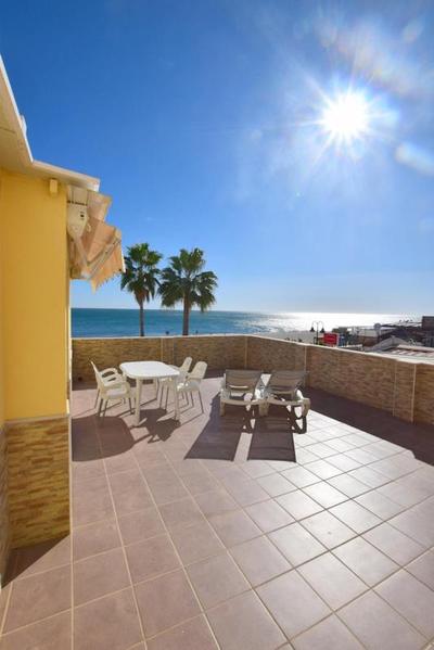 Carihuela 1ª Línea de playa - Casa Abuela María