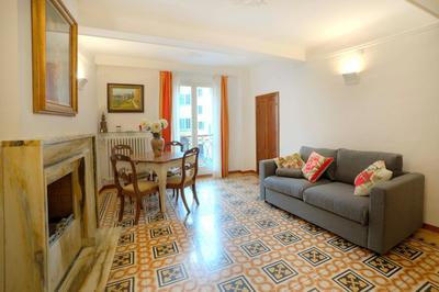 Lara nice apartment 100m from Piazza del Campo
