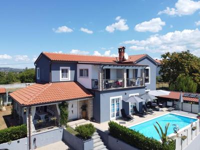 LAVANDA house with apartments