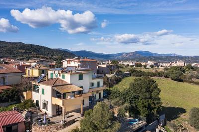 Il giardino vista mare
