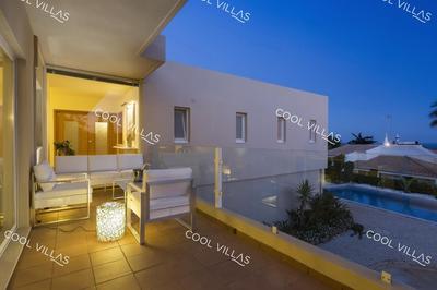 Villa Gardenia - sea view, wifi, games room