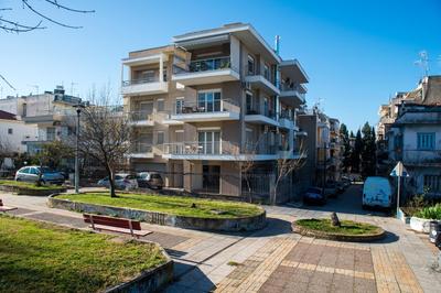 Elpidas houses #1 Private parking