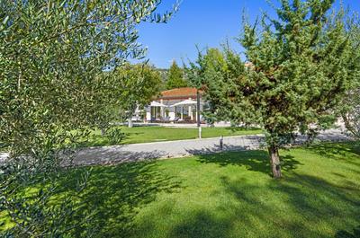Villa Stella - heated pool, jacuzzi & sauna