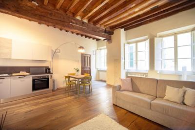 Dante s Home Cozy in Center Town
