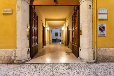 Arena-Center Luxury Apartment