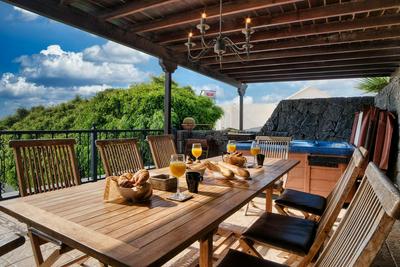 Casa El Paraiso - Private Pool, Jacuzzi, Air-con and BBQ By Lanzarote Vacation Homes