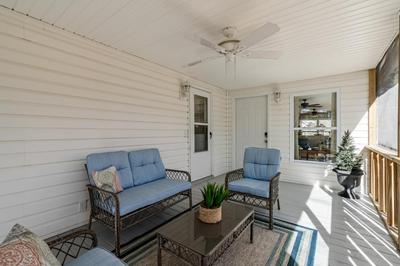 Decked Out Getaway, Pine MTN Trail, Pet Friendly