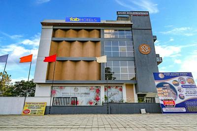 FabHotel Shubh Shaleen Springs