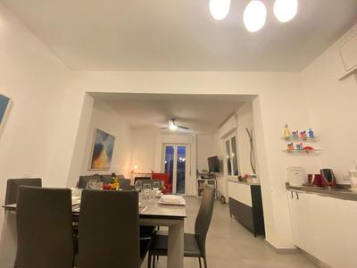 Cozy Modern Apt W FREE Parking BBQ & fully equipped