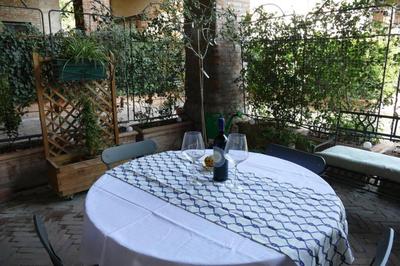 Naviglio Grande In Villa Milano