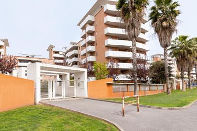 LOFT con Terrazzo - 3 min dalle Autostrade By followgreenhouserome