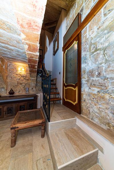 Valletta Traditional Townhouse