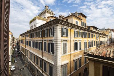 ROMAC Leone Apartments