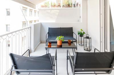 A bright Nest in the heart of Plaka