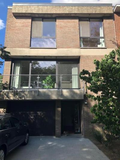 Privé kamer met gedeelde badkamer - rand Antwerpen - afrit E313 Wommelgem