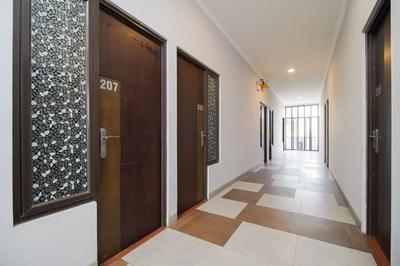 Urbanview Hotel Arafuru Residence Duren Sawit