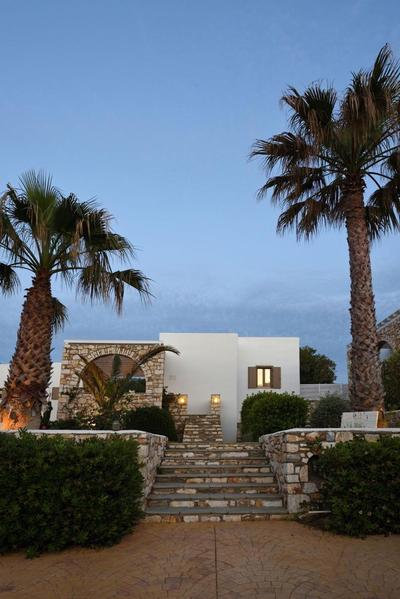 Executive Paros Villa Villa Avra 3 Bedrooms Sea View & Outdoor Jacuzzi