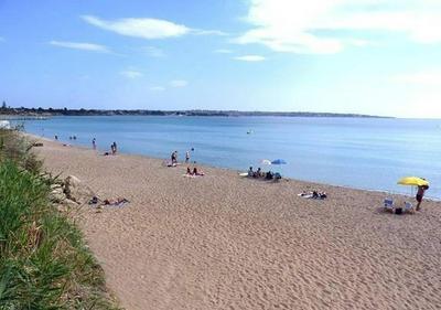 Apartment in villa - Air conditioned - Wi-fi - near the sea