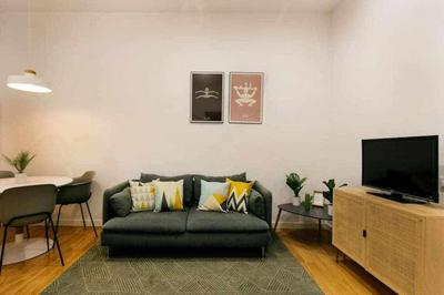 Cozy & Central Apartment
