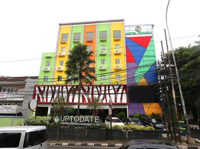 Super OYO Townhouse OAK Hotel Fiducia Pondok Gede
