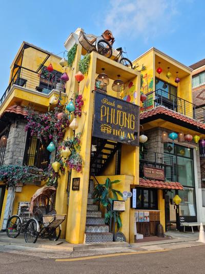 Sophie House foreigners women only