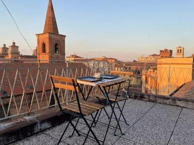 TRILOCALE DUOMO + TERRAZZO panoramico cond.
