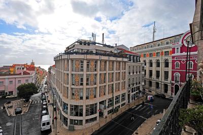 Localtraveling Chiado Trindade