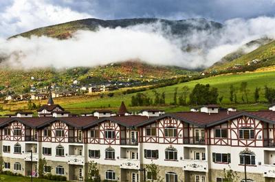 Villas at Zermatt Resort - Condos