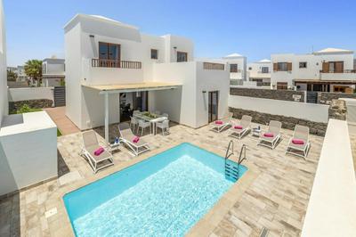 Villa Alicia by Villa Plus