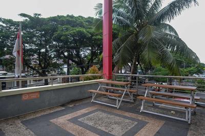 Sans Hotel Lynt Makassar