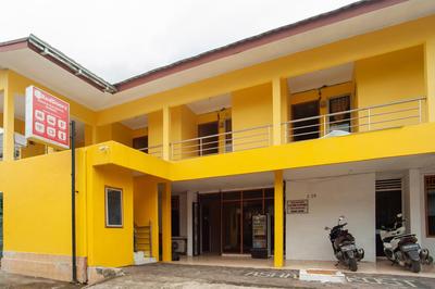 RedDoorz at Jalan Wayhitam Palembang